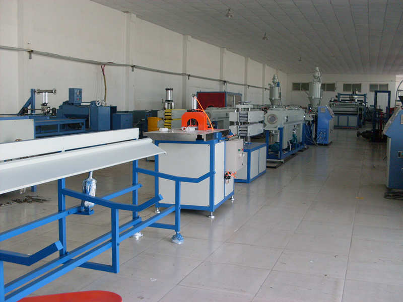 ПВХ дротяний кабель Conduit Make Machine